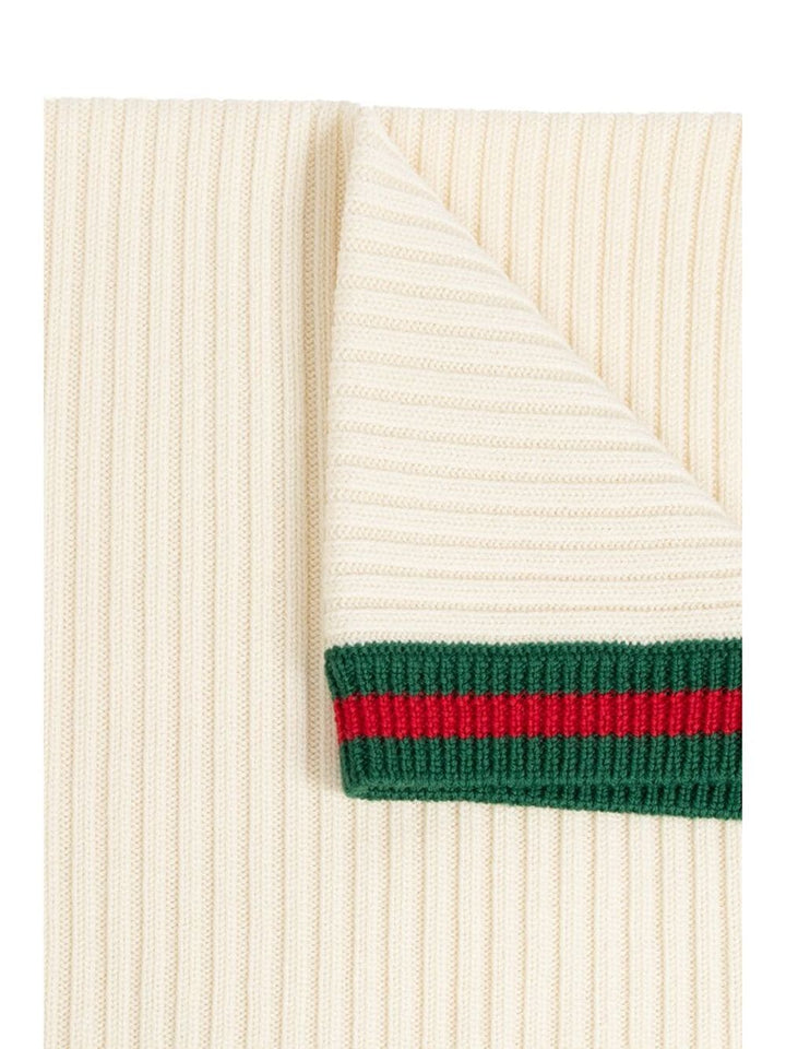 Coperta a maglia bianca