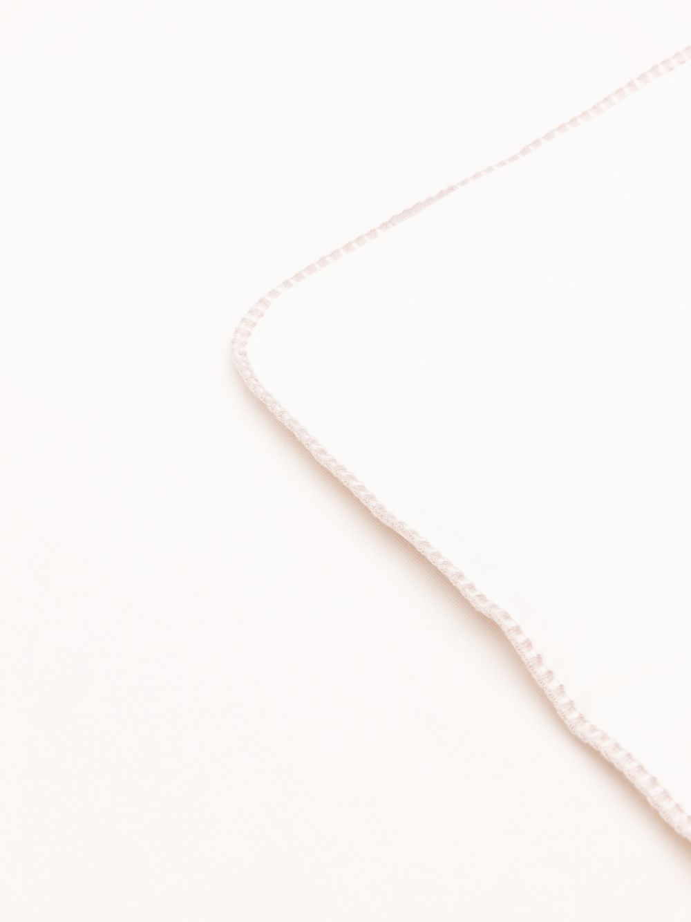 Coperta bianco sabbia per neonata EY000242AF28104 U1009 Emporio Armani Kids 