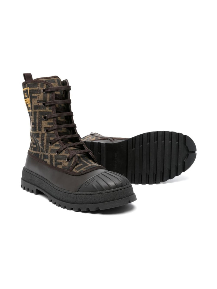 Brown boots for boys with logo