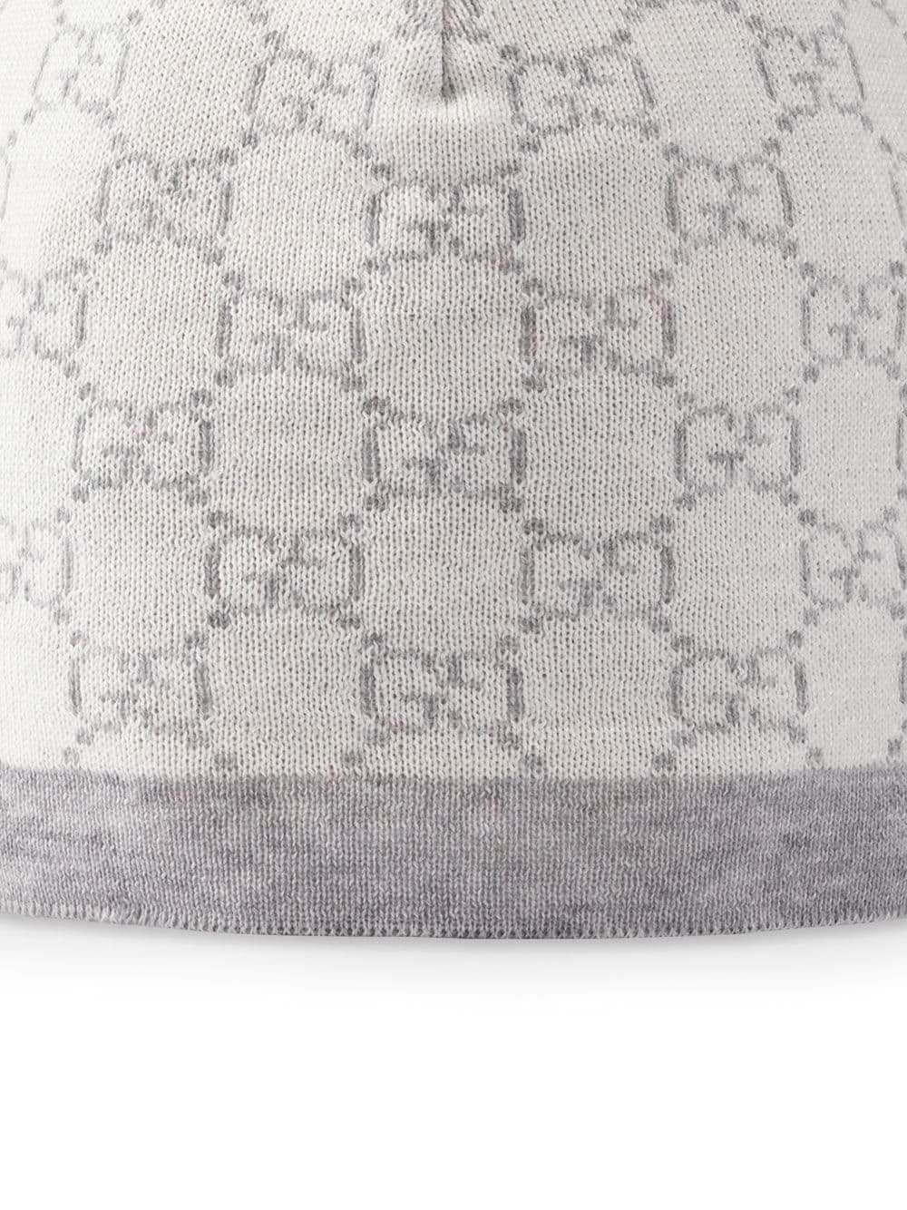Ivory and gray hat for newborns