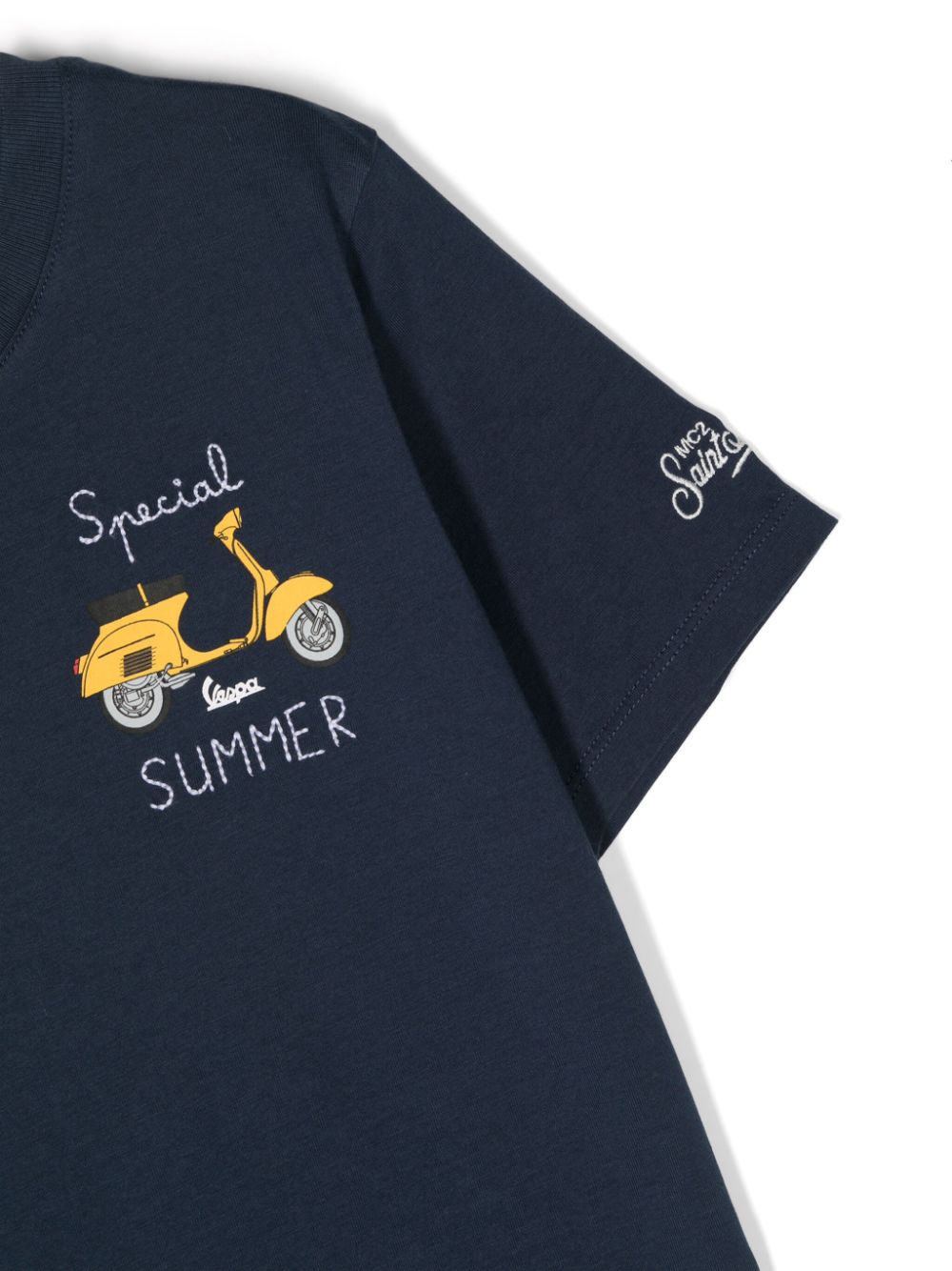 Blue t-shirt for boys with graphic print
