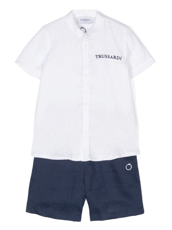 Elegant white and blue suit for boys with logo