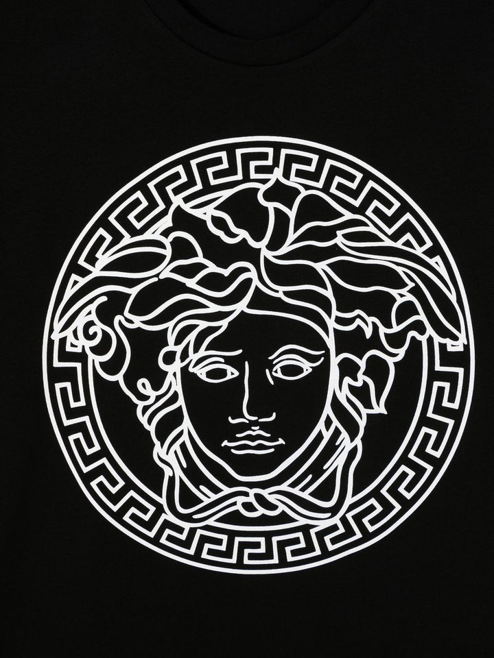 T-shirt nera per bambino con logo 10002391A04767 2B020 Versace Kids 