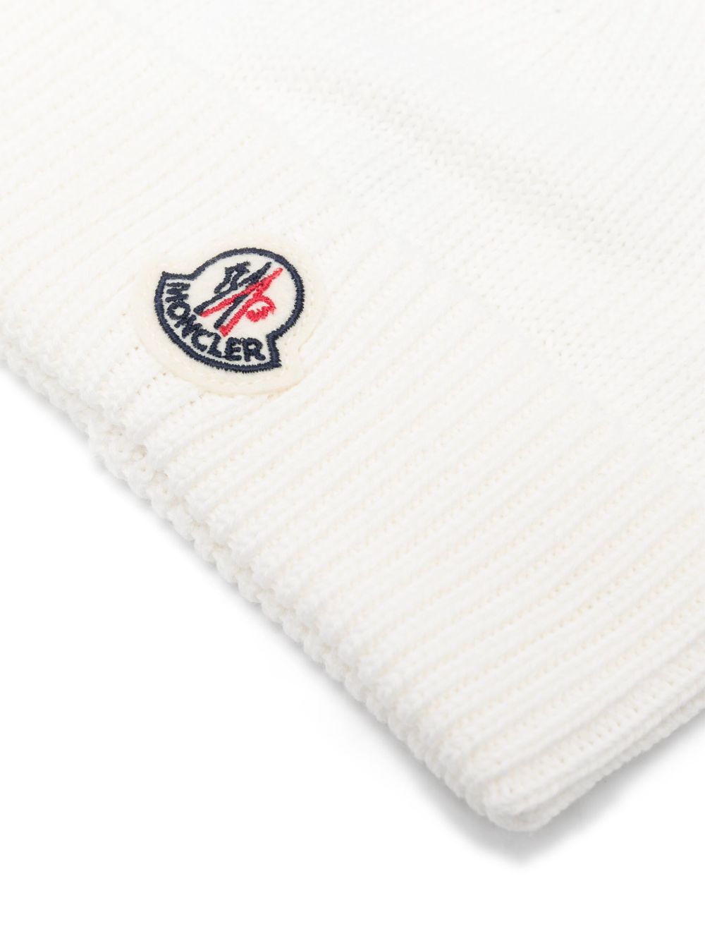 Cappello bianco per neonato 9513B00006M2861 002 Moncler Kids 