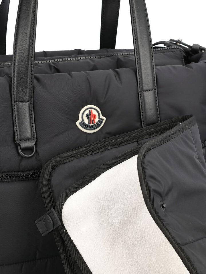 Borsa mamma nera 9515D00001M6811 999 Moncler Kids 