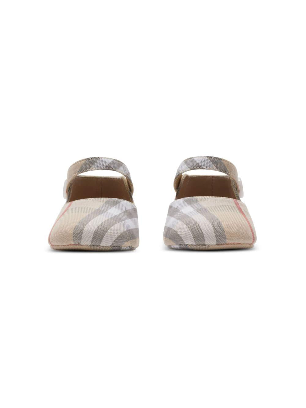 Ballerina 'Mary Jane' per neonata in cotone beige 8090482 A2205 Burberry Kids 