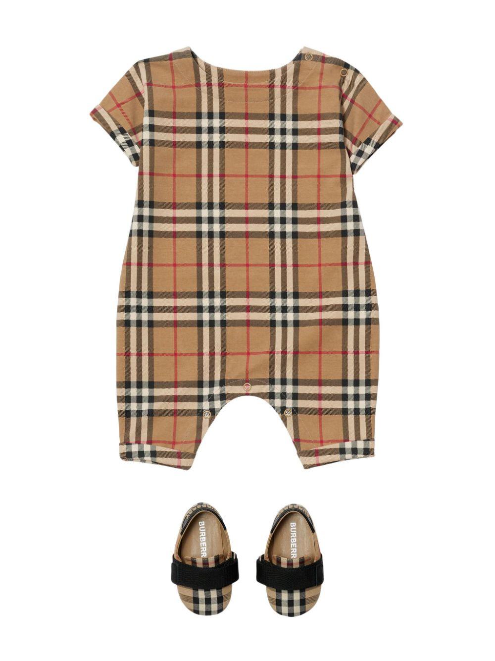 Pagliaccetto beige per neonato 8076361 A7028 Burberry Kids 