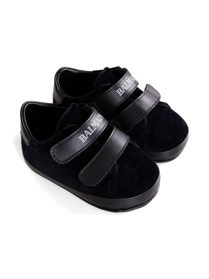Sneakers nere per neonato