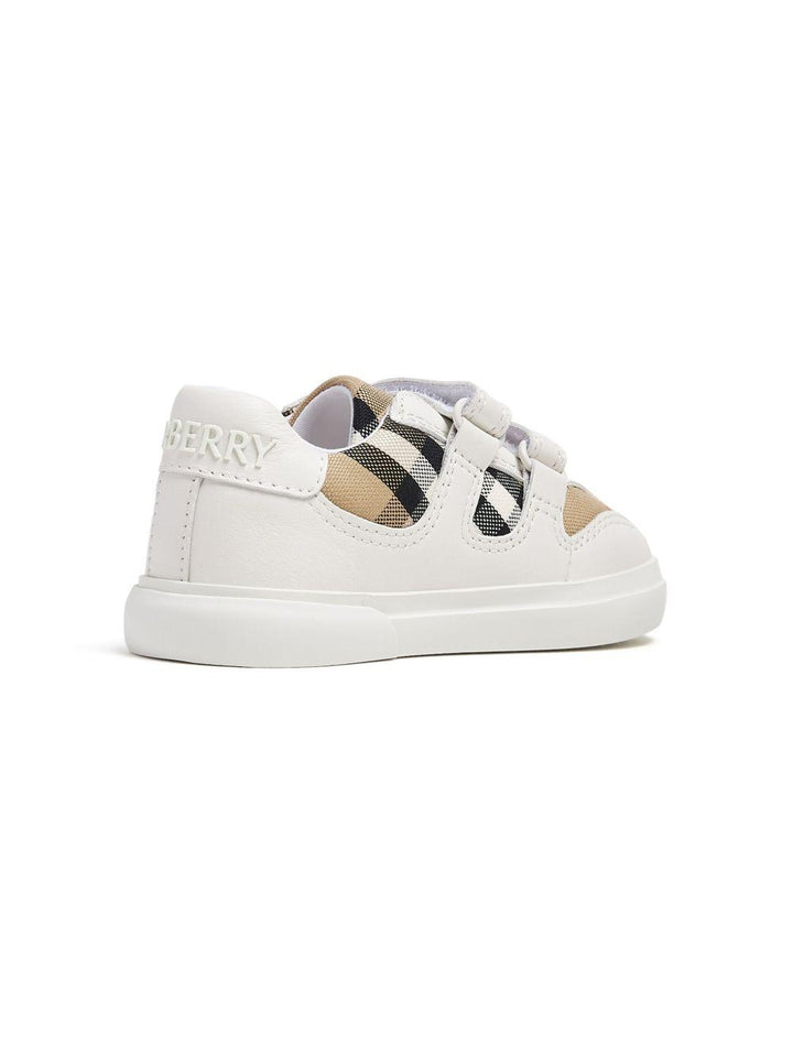 Sneakers bianche per neonato 8095821 B9368 Burberry Kids 