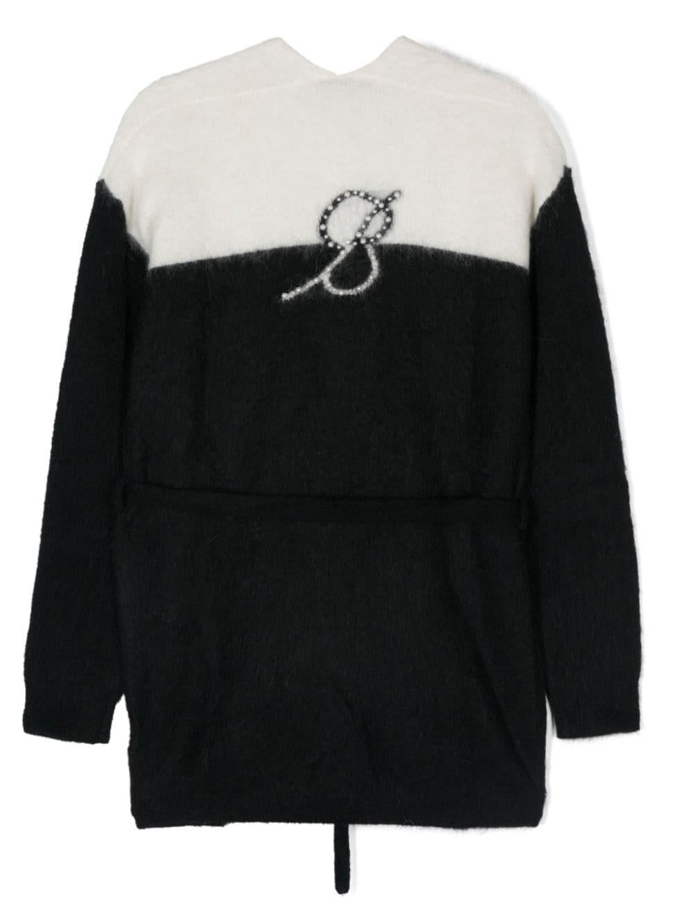 Black and white sweater for girls