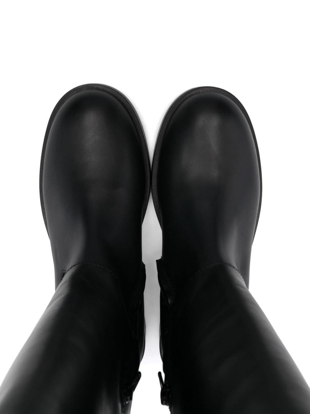 Black boot for girls
