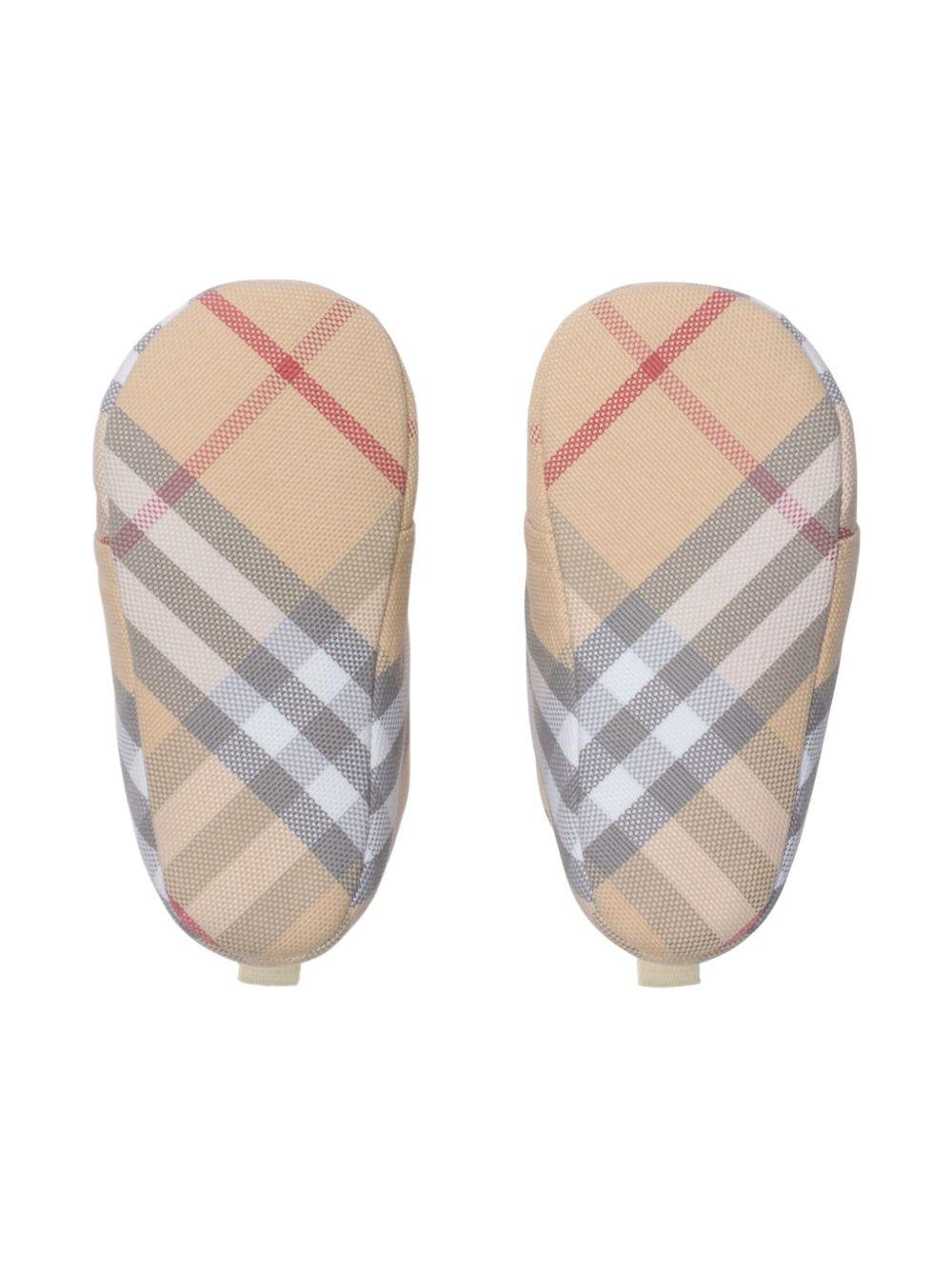 Scarpe beige sabbia per neonato 8108372 A2205 Burberry Kids 