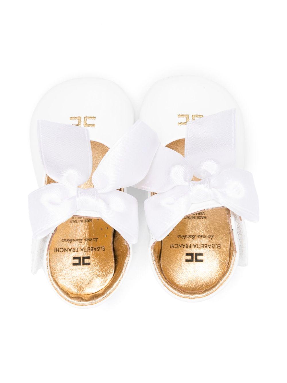 Sandali bianchi per neonata F0A3E03151855672 672 Elisabetta Franchi Kids 