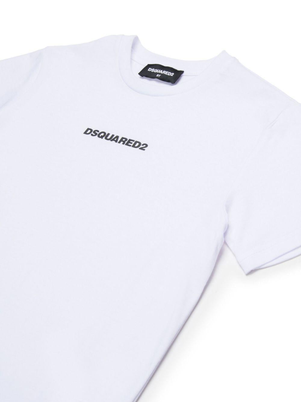 White t-shirt for boys with logo