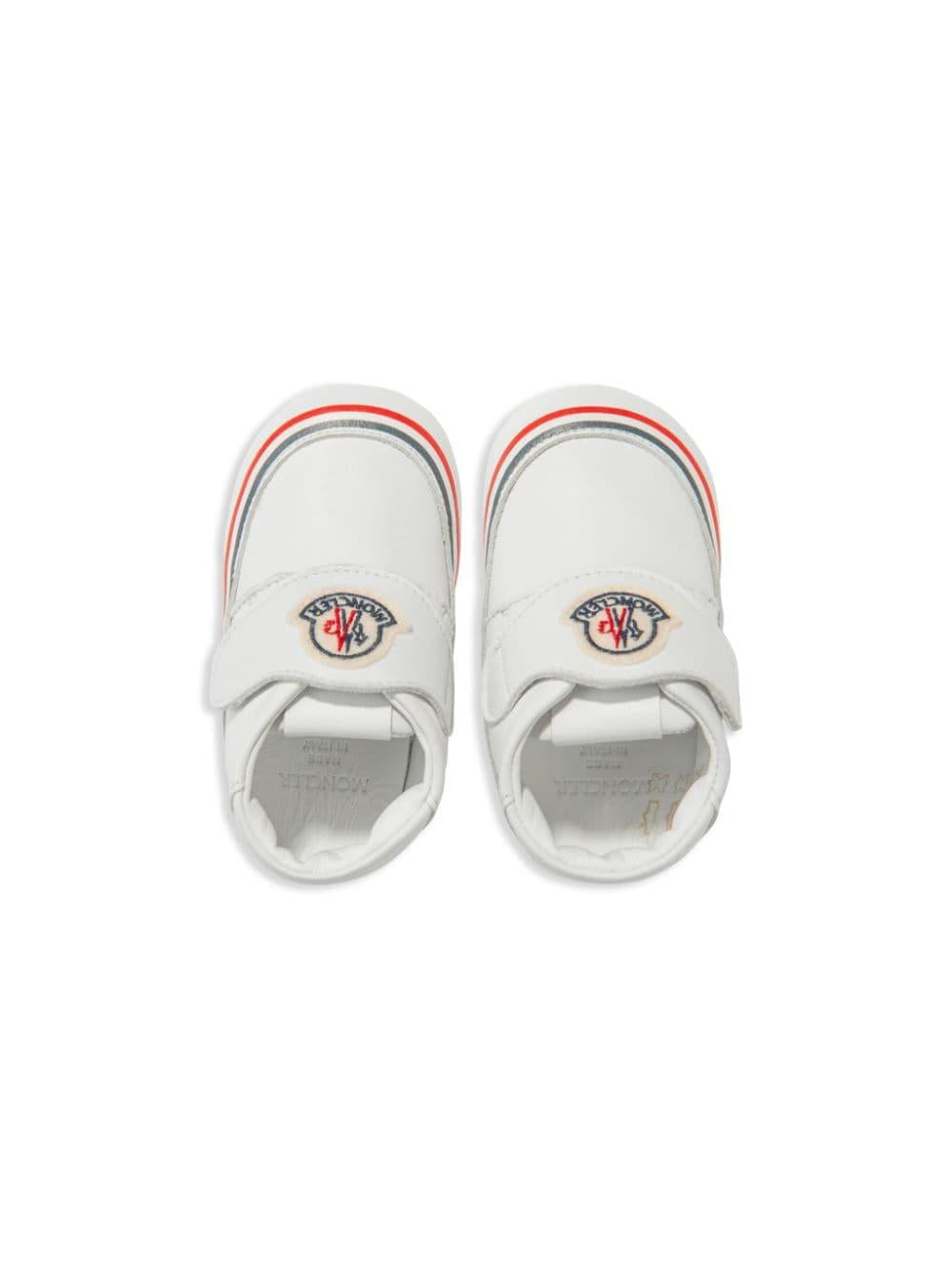 Sneakers bianche per neonato in pelle