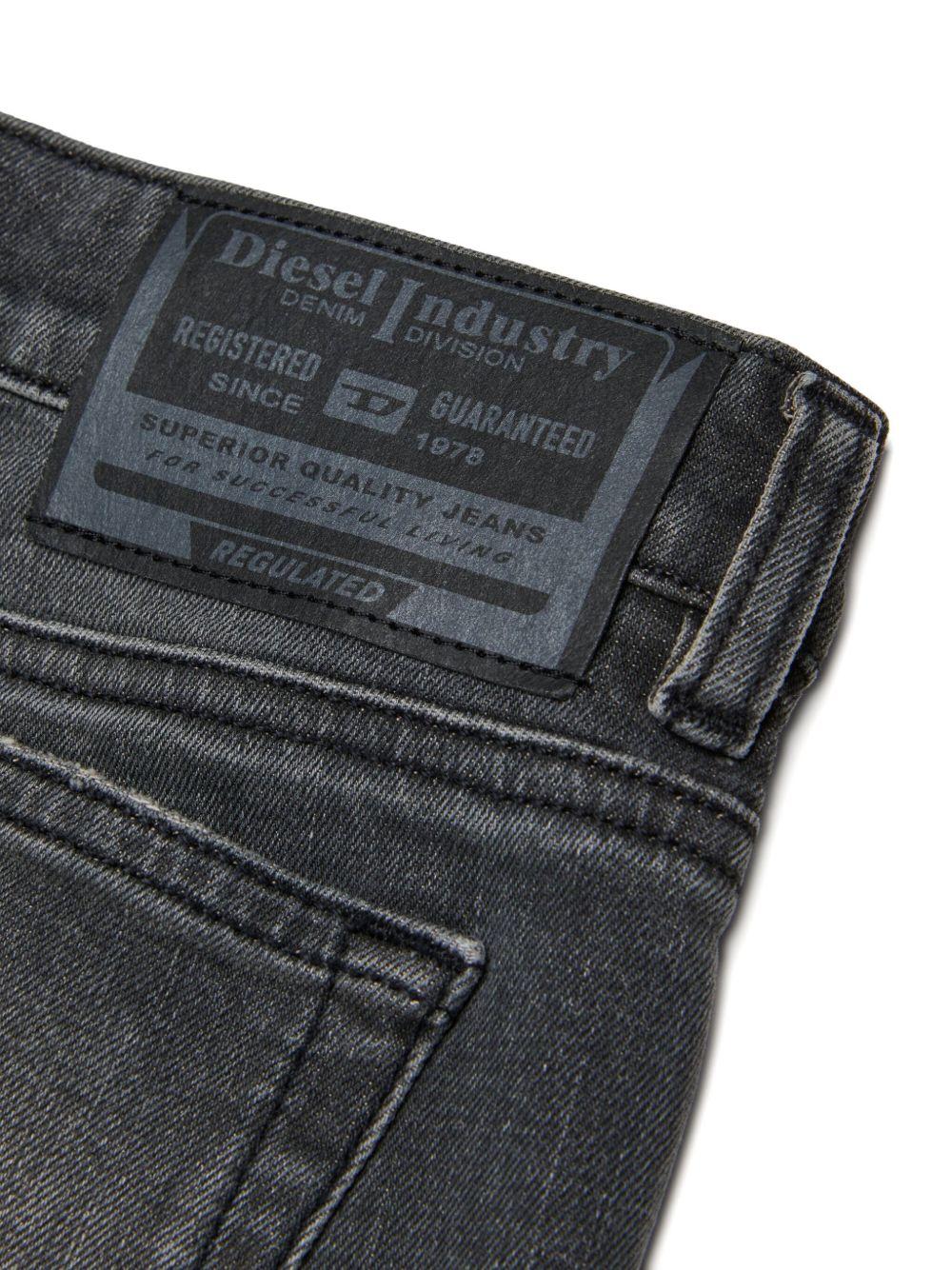 Jeans grigio scuro per bambina