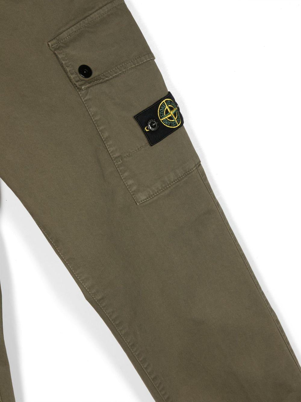 Pantalone cargo verde per bambino con logo