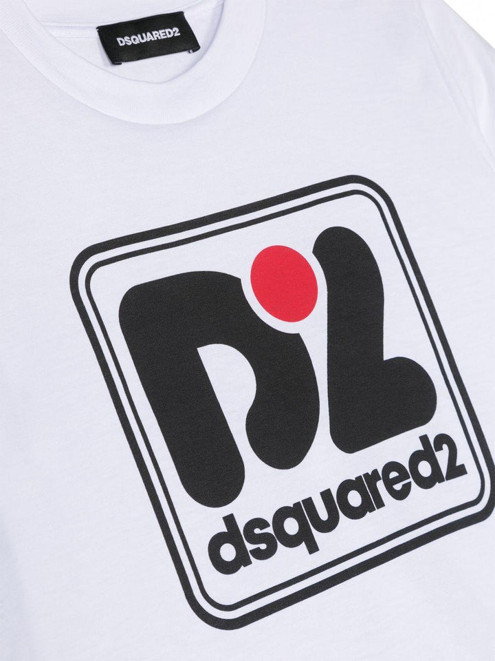 White t-shirt for boys with logo