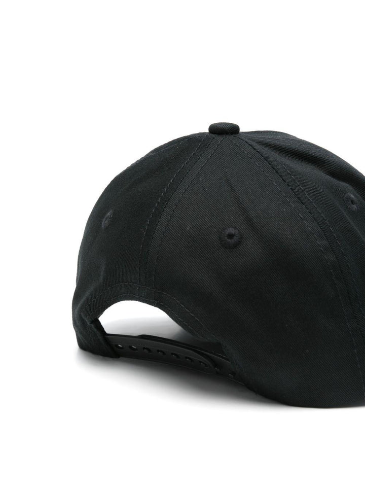 Cappello nero per bambino