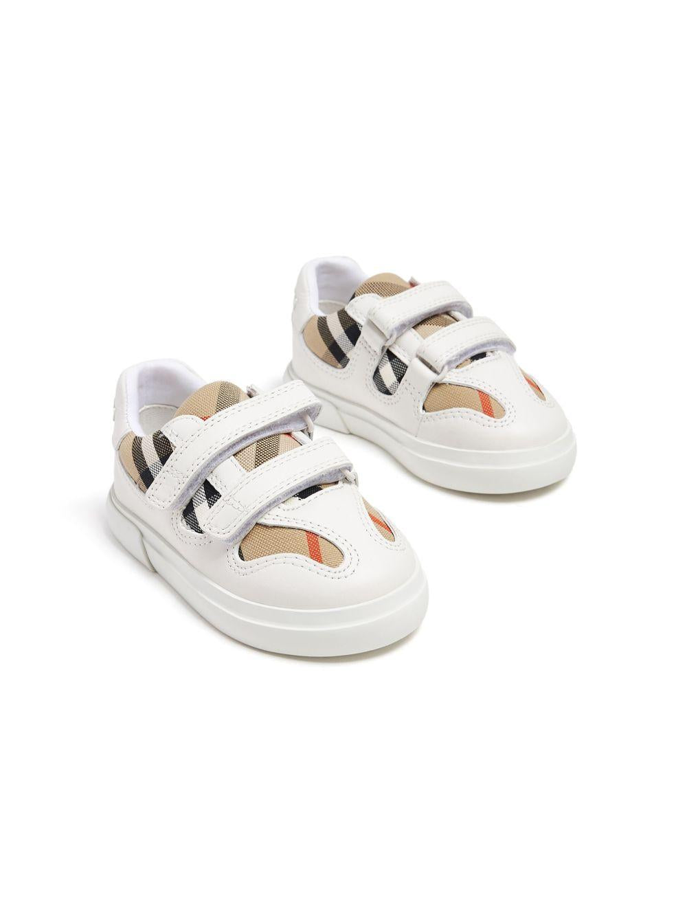 Sneakers bianche per neonato 8095821 B9368 Burberry Kids 
