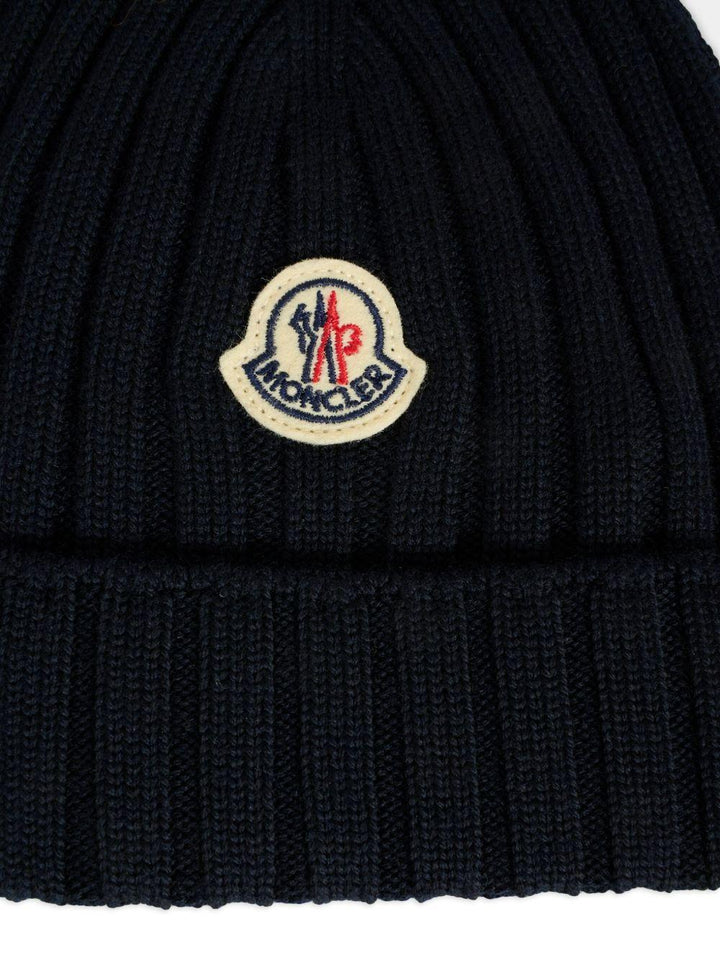 Cappello blu per neonato 9513B00006M1131 742 Moncler Kids 