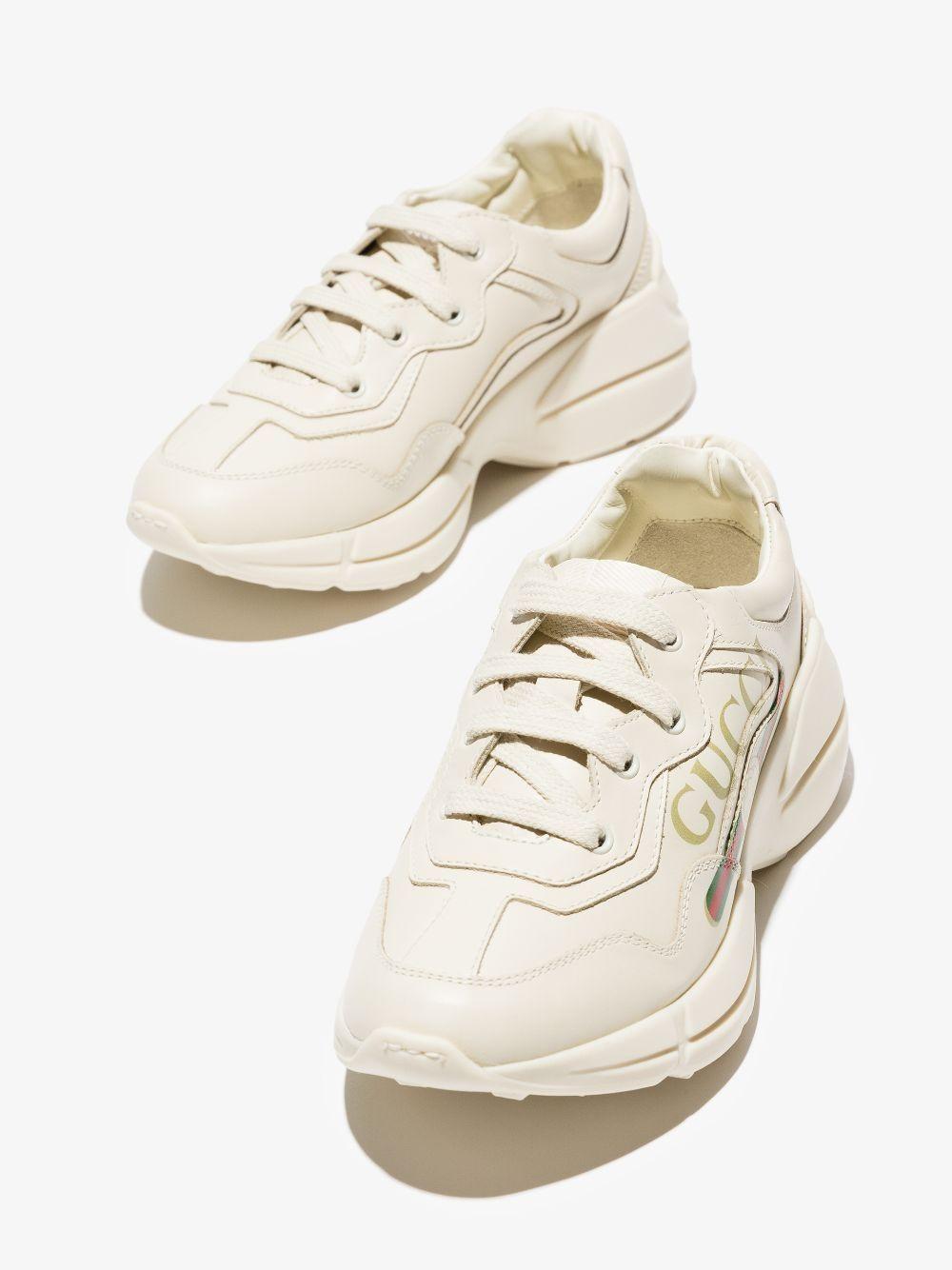 Sneakers crema per bambina con logo